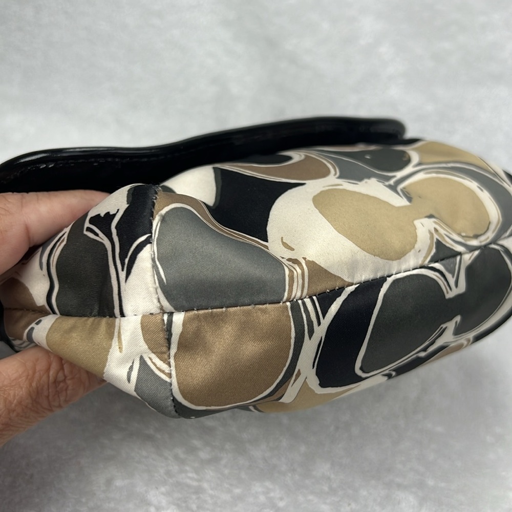 Coach Ashley Signature Scarf Print Satin Shoulder Bag EUC - Picture 6 of 10